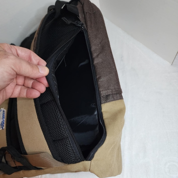 Attack on Titan laptop backpack - Picture 7 of 13